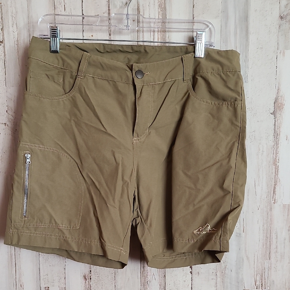 Olive Women's Shorts with Zip Pocket